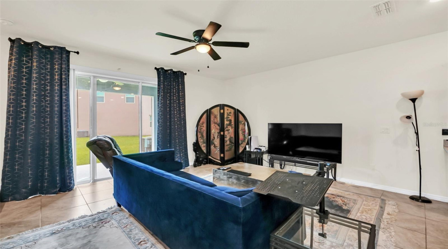 DAVENPORT, Florida 33837, 3 Bedrooms Bedrooms, ,2 BathroomsBathrooms,Residential,For Sale,YELLOW FINCH,0,MFRO6306683