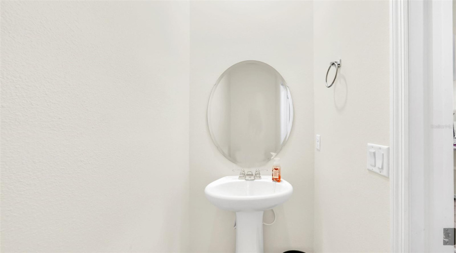 DAVENPORT, Florida 33837, 3 Bedrooms Bedrooms, ,2 BathroomsBathrooms,Residential,For Sale,YELLOW FINCH,0,MFRO6306683