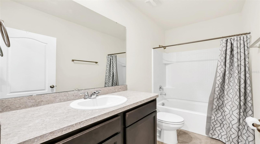 DAVENPORT, Florida 33837, 3 Bedrooms Bedrooms, ,2 BathroomsBathrooms,Residential,For Sale,YELLOW FINCH,0,MFRO6306683
