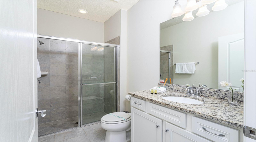 Kissimmee, Florida 34747, 5 Bedrooms Bedrooms, ,4 Bathroomsbathrooms,Residential,For Sale,Dubai,Mfro6312686