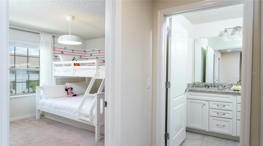 Kissimmee, Florida 34747, 5 Bedrooms Bedrooms, ,4 Bathroomsbathrooms,Residential,For Sale,Dubai,Mfro6312686