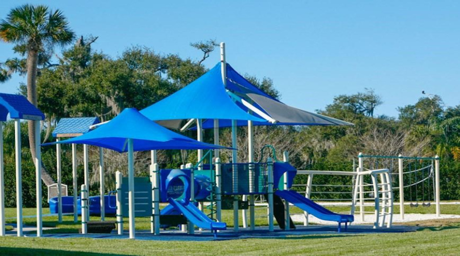 Kissimmee, Florida 34746, 6 Bedrooms Bedrooms, ,4 Bathroomsbathrooms,Residential,For Sale,Eagle Isle,Mfrs5127515