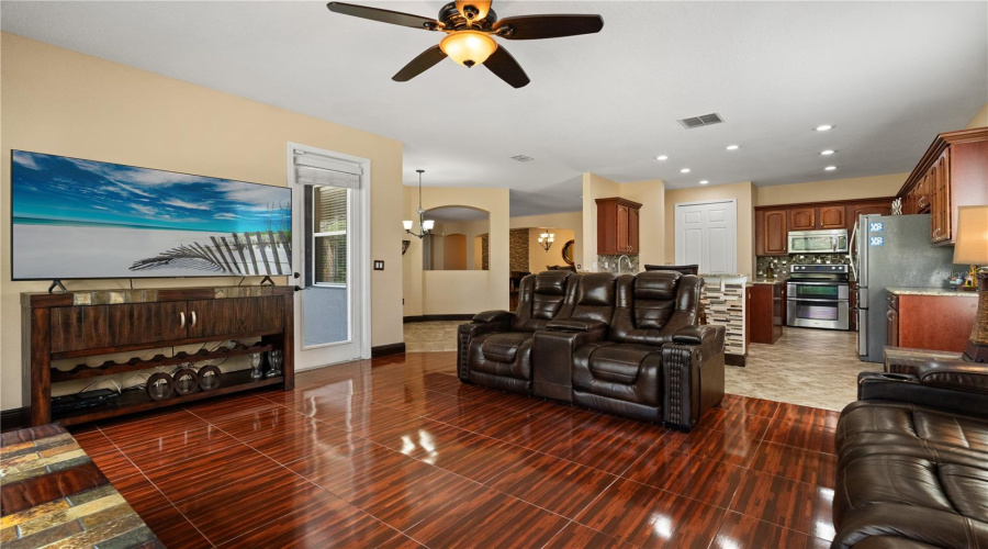 Kissimmee, Florida 34746, 6 Bedrooms Bedrooms, ,4 Bathroomsbathrooms,Residential,For Sale,Eagle Isle,Mfrs5127515
