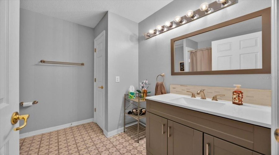 Davenport, Florida 33896, 4 Bedrooms Bedrooms, ,3 Bathroomsbathrooms,Residential,For Sale,Balmoral,Mfrg5097564