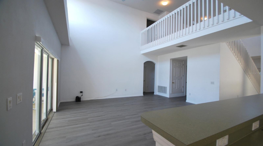 Davenport, Florida 33897, 5 Bedrooms Bedrooms, ,3 Bathroomsbathrooms,Residential,For Sale,Lancaster,Mfrs5127750