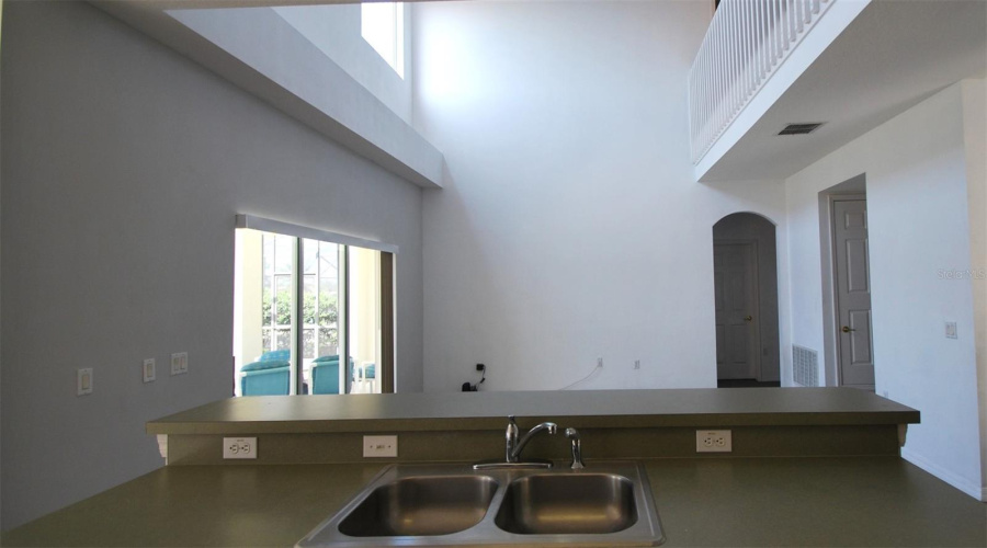 Davenport, Florida 33897, 5 Bedrooms Bedrooms, ,3 Bathroomsbathrooms,Residential,For Sale,Lancaster,Mfrs5127750