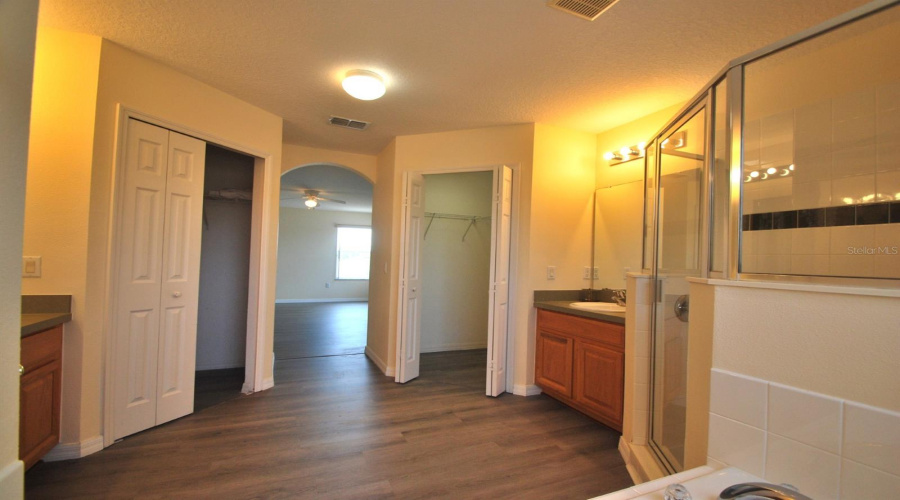Davenport, Florida 33897, 5 Bedrooms Bedrooms, ,3 Bathroomsbathrooms,Residential,For Sale,Lancaster,Mfrs5127750