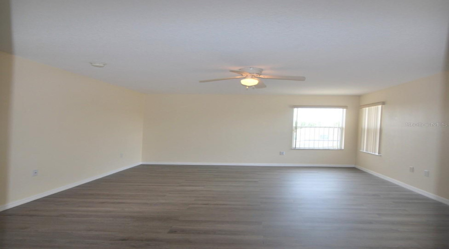 Davenport, Florida 33897, 5 Bedrooms Bedrooms, ,3 Bathroomsbathrooms,Residential,For Sale,Lancaster,Mfrs5127750