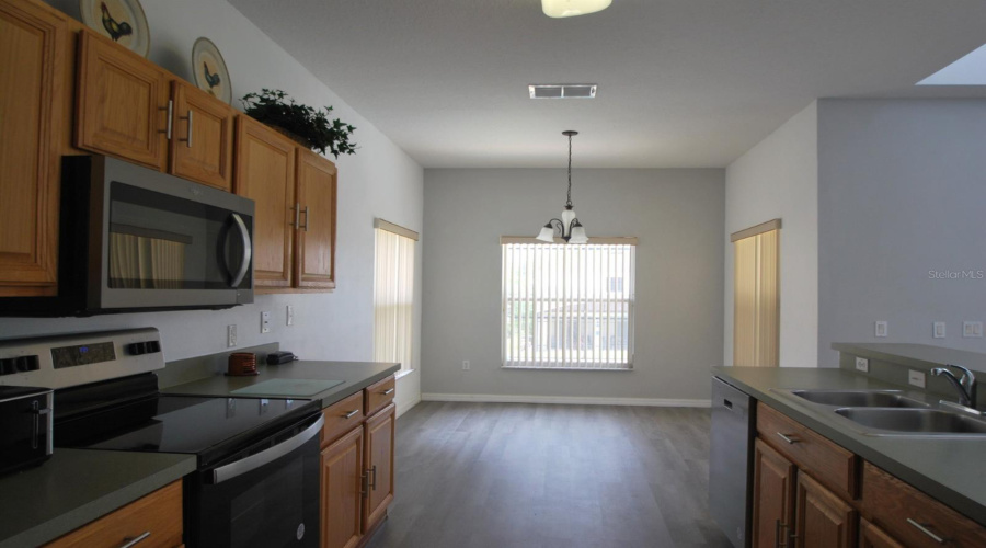 Davenport, Florida 33897, 5 Bedrooms Bedrooms, ,3 Bathroomsbathrooms,Residential,For Sale,Lancaster,Mfrs5127750