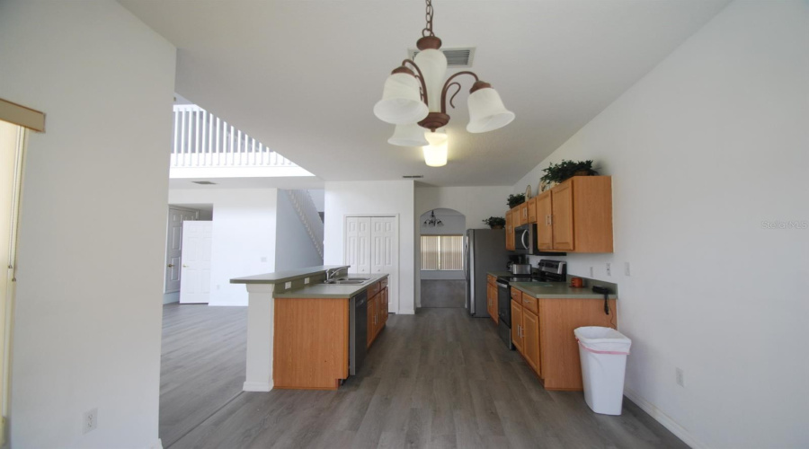 Davenport, Florida 33897, 5 Bedrooms Bedrooms, ,3 Bathroomsbathrooms,Residential,For Sale,Lancaster,Mfrs5127750