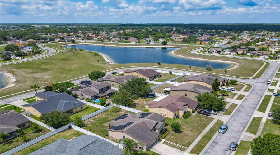 Kissimmee, Florida 34746, 3 Bedrooms Bedrooms, ,2 Bathroomsbathrooms,Residential,For Sale,Orange Haven Way,Mfro6312932