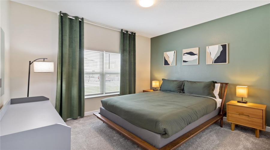 Kissimmee, Florida 34746, 5 Bedrooms Bedrooms, ,4 Bathroomsbathrooms,Residential,For Sale,Paragraph,Mfro6312942