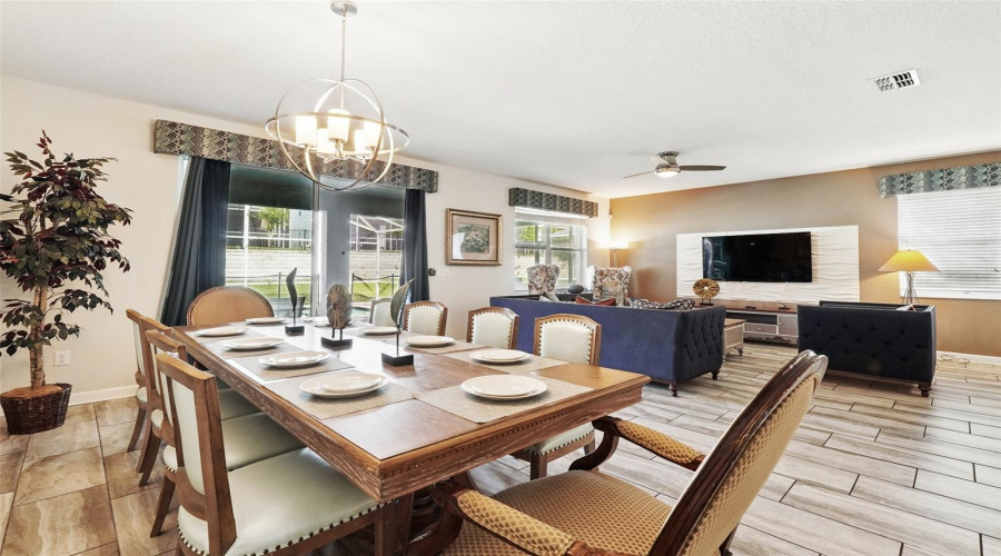 Davenport, Florida 33896, 8 Bedrooms Bedrooms, ,5 Bathroomsbathrooms,Residential,For Sale,Mulligan,Mfro6311781