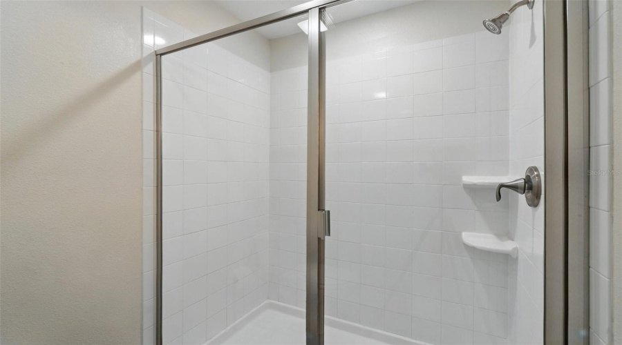 Davenport, Florida 33896, 8 Bedrooms Bedrooms, ,5 Bathroomsbathrooms,Residential,For Sale,Mulligan,Mfro6311781