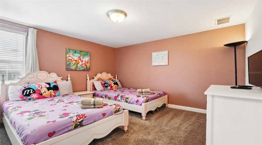 Davenport, Florida 33896, 8 Bedrooms Bedrooms, ,5 Bathroomsbathrooms,Residential,For Sale,Mulligan,Mfro6311781