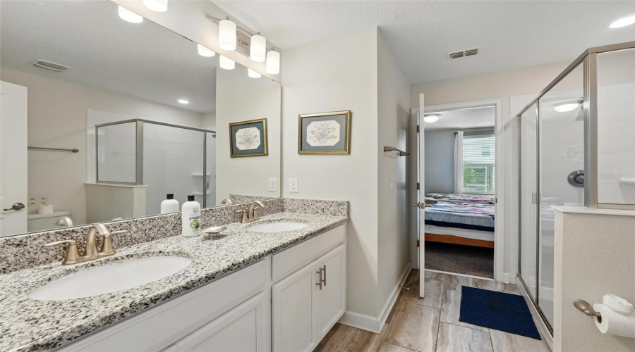 Davenport, Florida 33896, 8 Bedrooms Bedrooms, ,5 Bathroomsbathrooms,Residential,For Sale,Mulligan,Mfro6311781