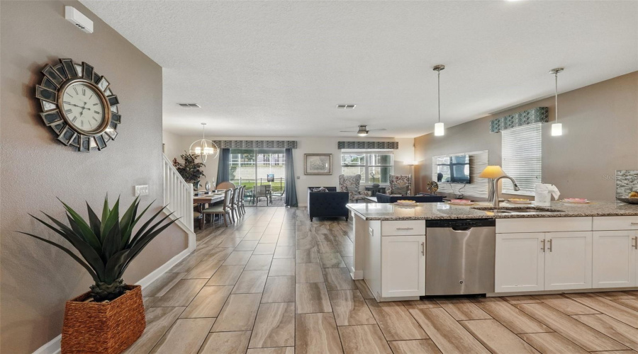 Davenport, Florida 33896, 8 Bedrooms Bedrooms, ,5 Bathroomsbathrooms,Residential,For Sale,Mulligan,Mfro6311781