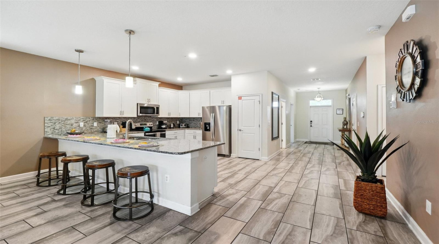 Davenport, Florida 33896, 8 Bedrooms Bedrooms, ,5 Bathroomsbathrooms,Residential,For Sale,Mulligan,Mfro6311781