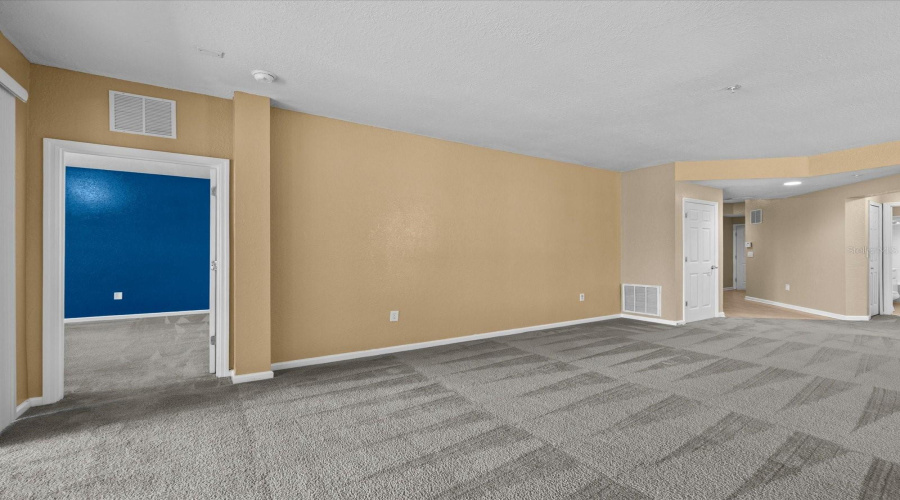 DAVENPORT, Florida 33896, 2 Bedrooms Bedrooms, ,2 BathroomsBathrooms,Residential,For Sale,QUIMBY,MFRO6295406