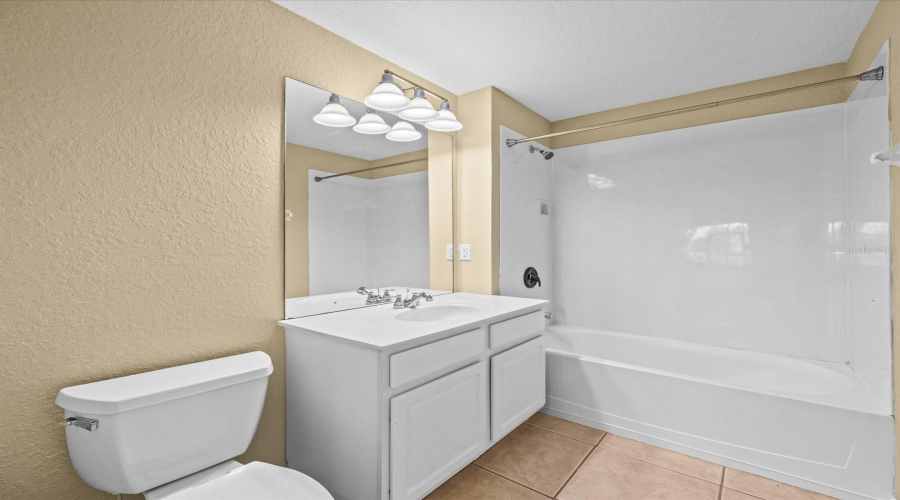 DAVENPORT, Florida 33896, 2 Bedrooms Bedrooms, ,2 BathroomsBathrooms,Residential,For Sale,QUIMBY,MFRO6295406