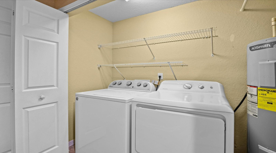 DAVENPORT, Florida 33896, 2 Bedrooms Bedrooms, ,2 BathroomsBathrooms,Residential,For Sale,QUIMBY,MFRO6295406