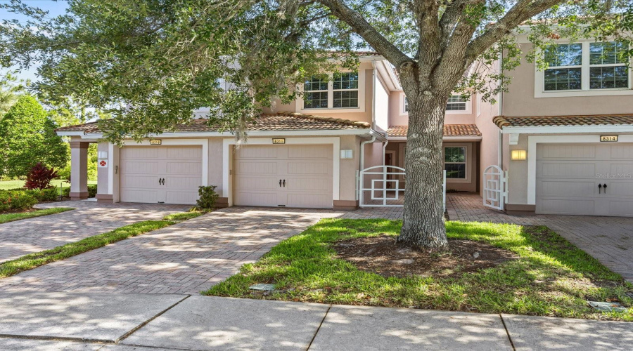 DAVENPORT, Florida 33896, 2 Bedrooms Bedrooms, ,2 BathroomsBathrooms,Residential,For Sale,QUIMBY,MFRO6295406