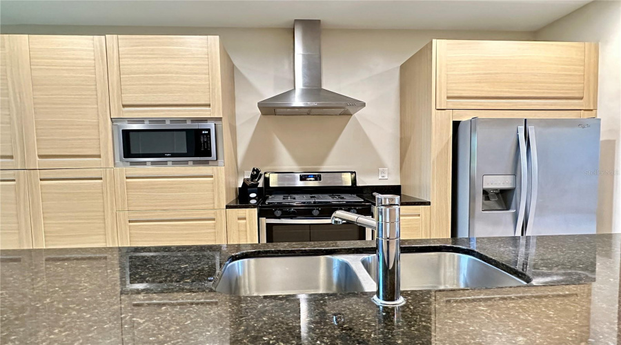 KISSIMMEE, Florida 34747, 3 Bedrooms Bedrooms, ,3 BathroomsBathrooms,Residential,For Sale,RECIFE,0,MFRO6310720