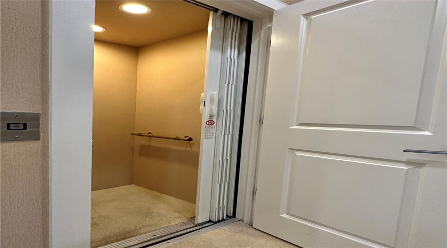 KISSIMMEE, Florida 34747, 3 Bedrooms Bedrooms, ,3 BathroomsBathrooms,Residential,For Sale,RECIFE,0,MFRO6310720