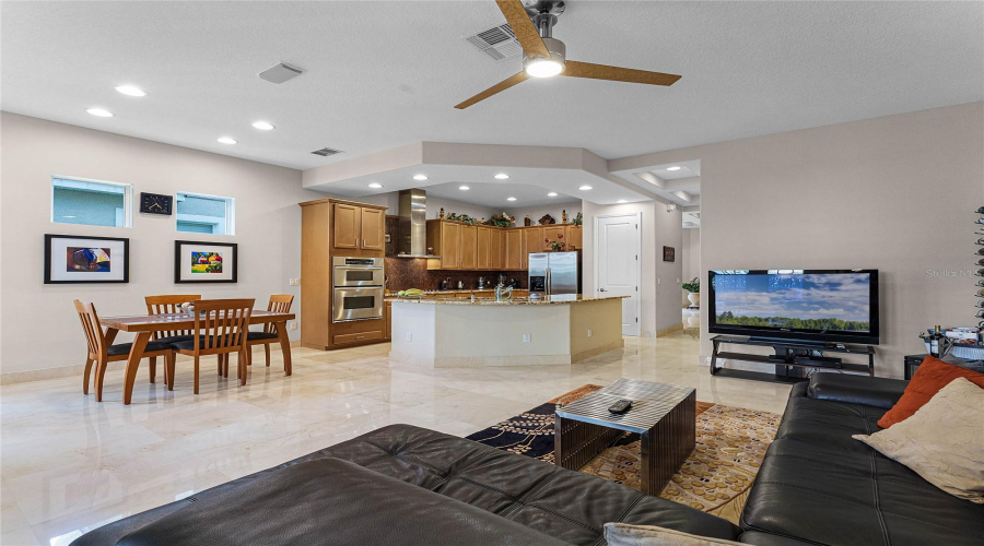 Orlando, Florida 32836, 3 Bedrooms Bedrooms, ,3 Bathroomsbathrooms,Residential,For Sale,Via Verona,Mfro6309204