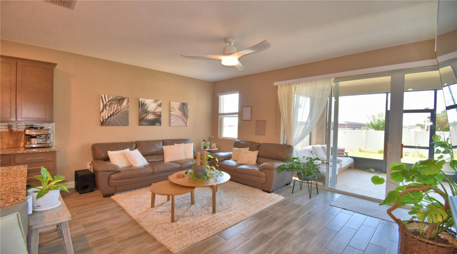 Davenport, Florida 33837, 3 Bedrooms Bedrooms, ,2 Bathroomsbathrooms,Residential,For Sale,Sugarwood,Mfrp4934915