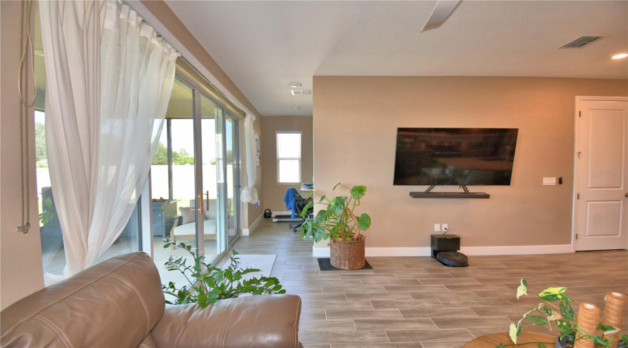 Davenport, Florida 33837, 3 Bedrooms Bedrooms, ,2 Bathroomsbathrooms,Residential,For Sale,Sugarwood,Mfrp4934915