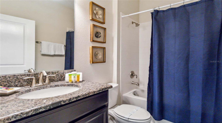 Kissimmee, Florida 34746, 5 Bedrooms Bedrooms, ,5 Bathroomsbathrooms,Residential,For Sale,Sleepy Hollow Dr,Mfro6313121