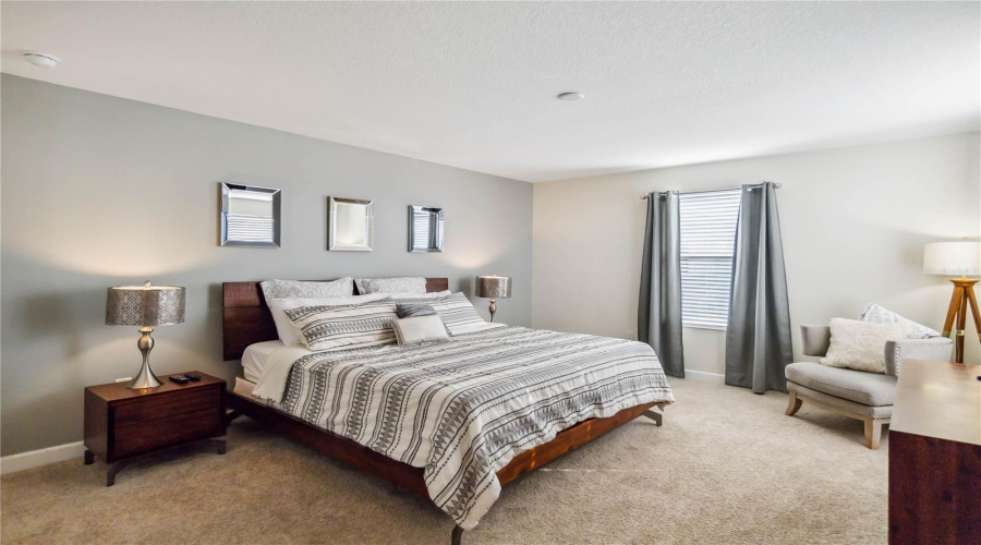 Kissimmee, Florida 34746, 5 Bedrooms Bedrooms, ,5 Bathroomsbathrooms,Residential,For Sale,Sleepy Hollow Dr,Mfro6313121