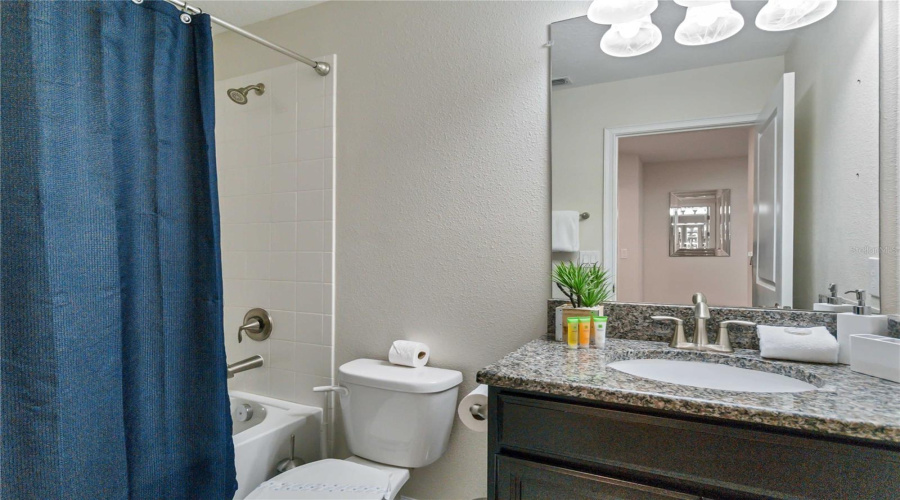 Kissimmee, Florida 34746, 5 Bedrooms Bedrooms, ,5 Bathroomsbathrooms,Residential,For Sale,Sleepy Hollow Dr,Mfro6313121