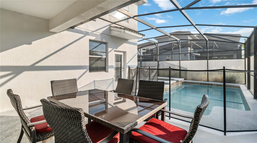 Kissimmee, Florida 34746, 5 Bedrooms Bedrooms, ,5 Bathroomsbathrooms,Residential,For Sale,Sleepy Hollow Dr,Mfro6313121