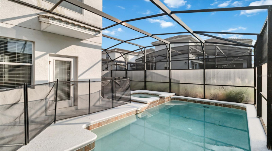 Kissimmee, Florida 34746, 5 Bedrooms Bedrooms, ,5 Bathroomsbathrooms,Residential,For Sale,Sleepy Hollow Dr,Mfro6313121