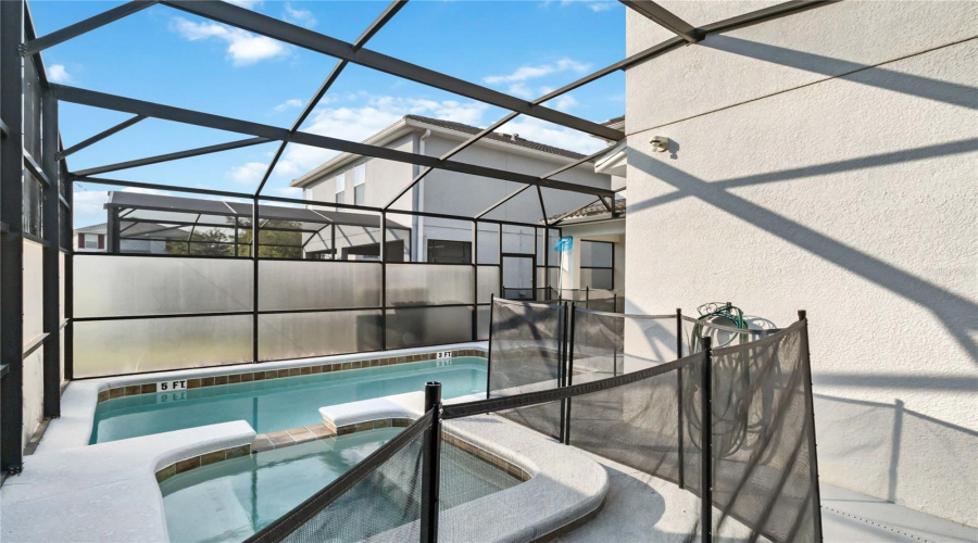 Kissimmee, Florida 34746, 5 Bedrooms Bedrooms, ,5 Bathroomsbathrooms,Residential,For Sale,Sleepy Hollow Dr,Mfro6313121