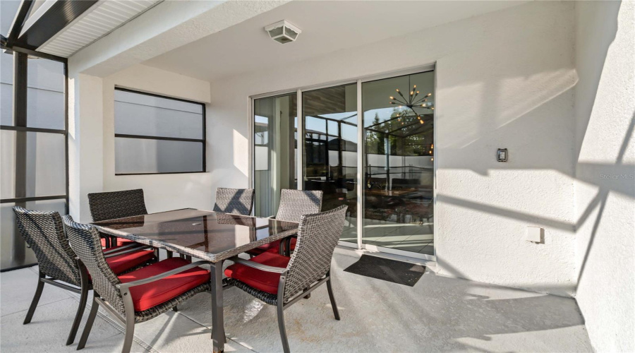Kissimmee, Florida 34746, 5 Bedrooms Bedrooms, ,5 Bathroomsbathrooms,Residential,For Sale,Sleepy Hollow Dr,Mfro6313121