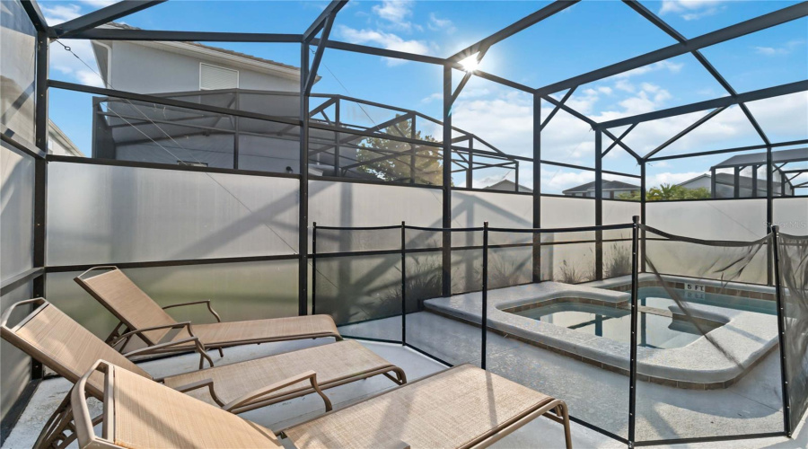 Kissimmee, Florida 34746, 5 Bedrooms Bedrooms, ,5 Bathroomsbathrooms,Residential,For Sale,Sleepy Hollow Dr,Mfro6313121