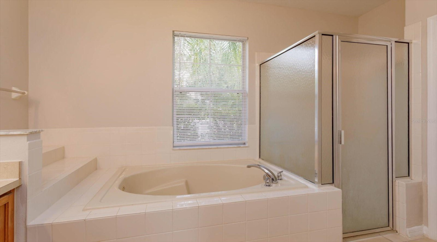 KISSIMMEE, Florida 34746, 4 Bedrooms Bedrooms, ,2 BathroomsBathrooms,Residential,For Sale,BOUGAINVILLEA,0,MFRO6312793