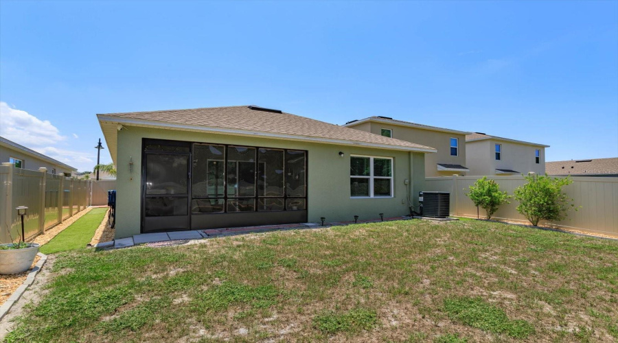 Davenport, Florida 33837, 3 Bedrooms Bedrooms, ,2 Bathroomsbathrooms,Residential,For Sale,Berry,Mfro6313124