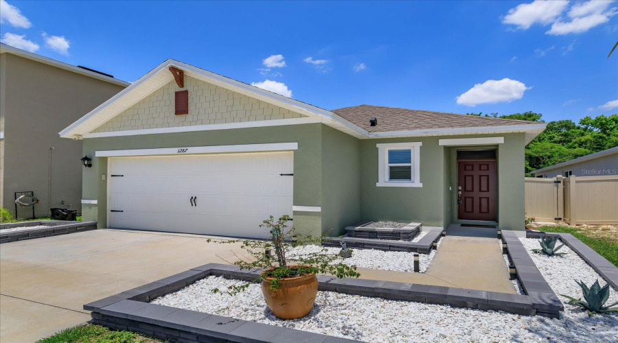 Davenport, Florida 33837, 3 Bedrooms Bedrooms, ,2 Bathroomsbathrooms,Residential,For Sale,Berry,Mfro6313124