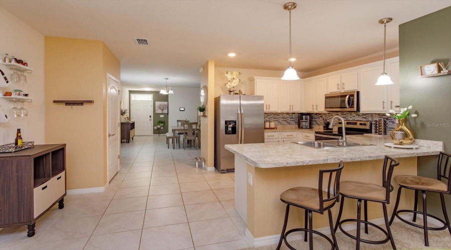 Davenport, Florida 33837, 3 Bedrooms Bedrooms, ,2 Bathroomsbathrooms,Residential,For Sale,Berry,Mfro6313124