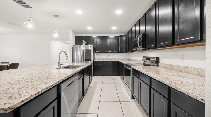 Davenport, Florida 33837, 4 Bedrooms Bedrooms, ,2 Bathroomsbathrooms,Residential,For Sale,Taft,Mfro6312775
