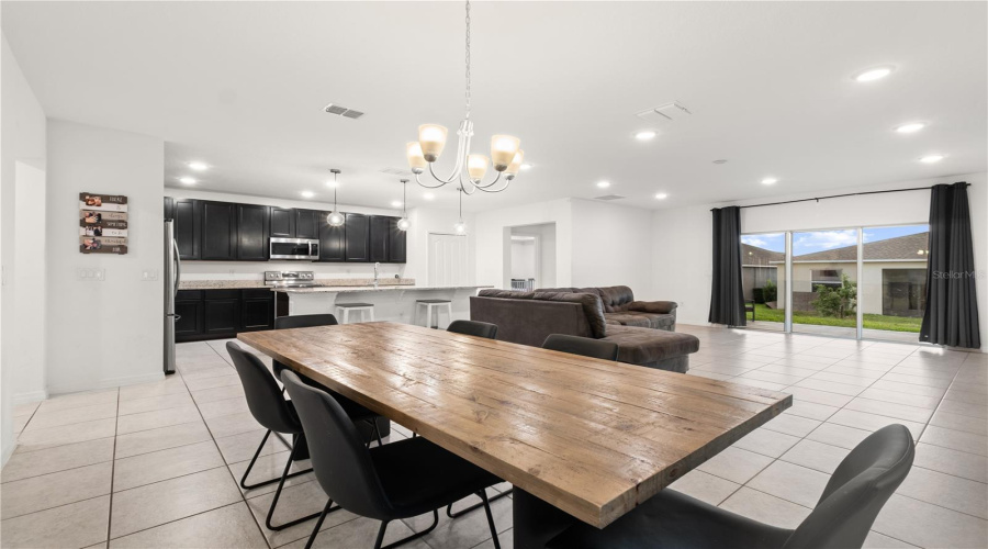 Davenport, Florida 33837, 4 Bedrooms Bedrooms, ,2 Bathroomsbathrooms,Residential,For Sale,Taft,Mfro6312775