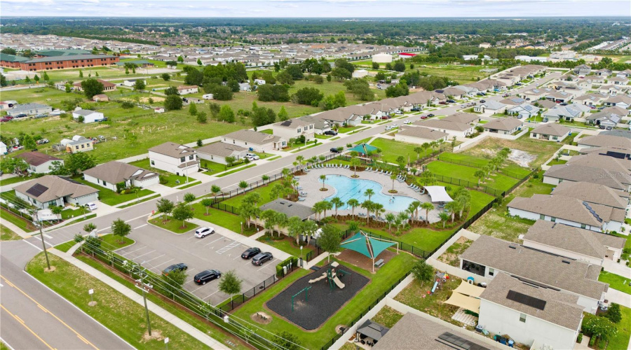 Davenport, Florida 33837, 4 Bedrooms Bedrooms, ,2 Bathroomsbathrooms,Residential,For Sale,Taft,Mfro6312775