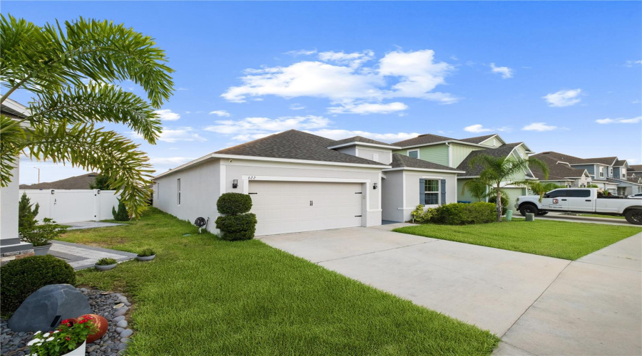 Davenport, Florida 33837, 4 Bedrooms Bedrooms, ,2 Bathroomsbathrooms,Residential,For Sale,Taft,Mfro6312775