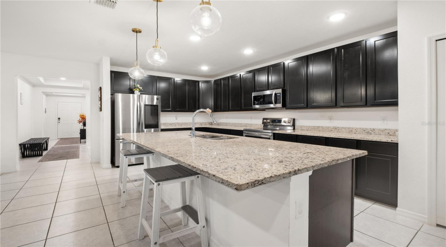 Davenport, Florida 33837, 4 Bedrooms Bedrooms, ,2 Bathroomsbathrooms,Residential,For Sale,Taft,Mfro6312775