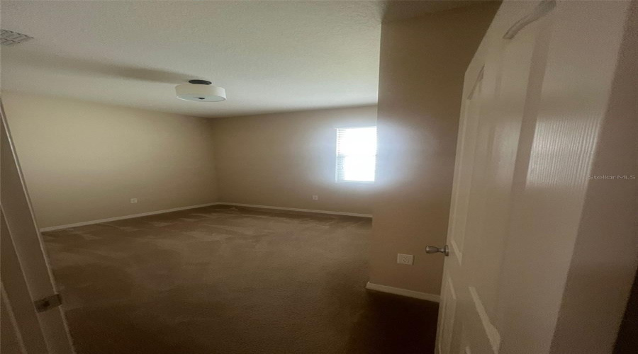 KISSIMMEE, Florida 34746, 4 Bedrooms Bedrooms, ,2 BathroomsBathrooms,Residential,For Sale,BOATING,0,MFRO6313107