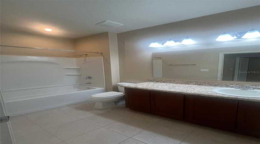 KISSIMMEE, Florida 34746, 4 Bedrooms Bedrooms, ,2 BathroomsBathrooms,Residential,For Sale,BOATING,0,MFRO6313107